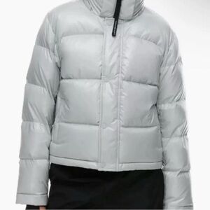 Aritiza Pearl Grey Super Puff Shorty